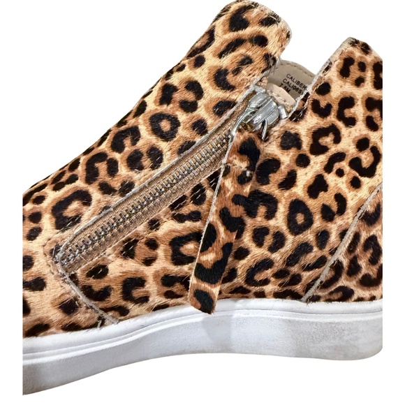 Steve Madden Woman Wedge Sneaker Bootie Cheetah, size 7.5, Zippers - worn 2x - Picture 4 of 7